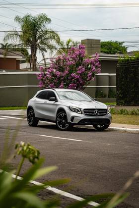 MERCEDES-BENZ GLA 200 1.6 CGI FLEX STYLE 7G-DCT